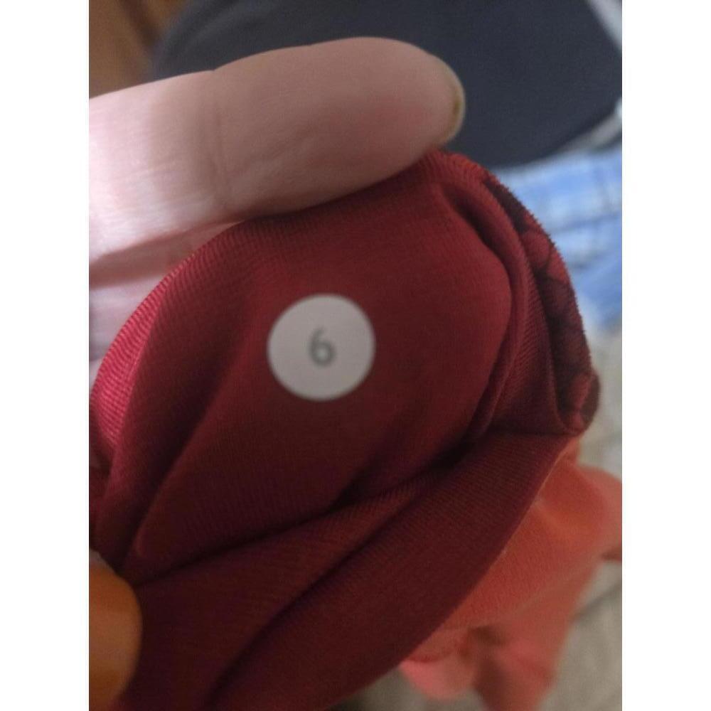 Lululemon Women's Red Activewear capri Leggings - Picture 7 of 7